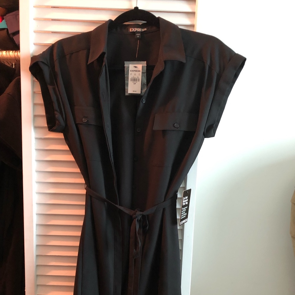 Express sleeveless black dress